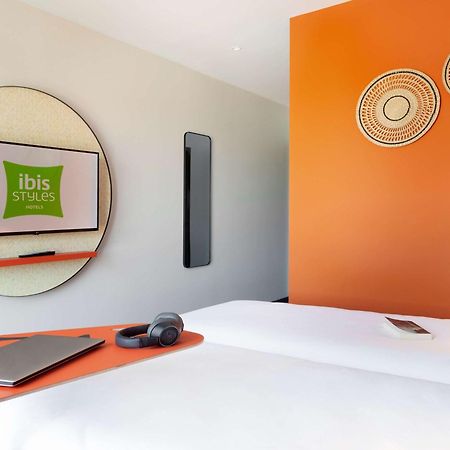 Ibis Styles Miramas Hotel Buitenkant foto