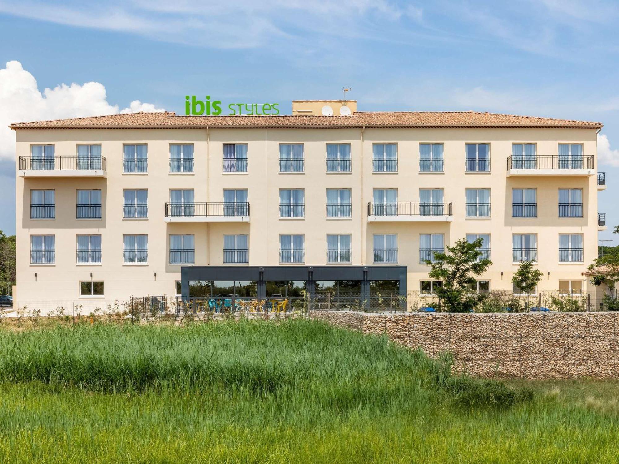Ibis Styles Miramas Hotel Buitenkant foto